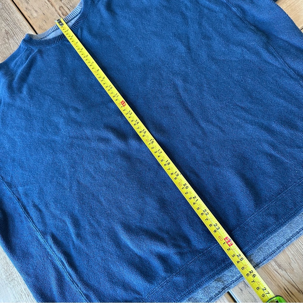 Tommy Bahama Crewneck Sweatshirt Reversible Navy Blue and Gray Color - Picture 11 of 14